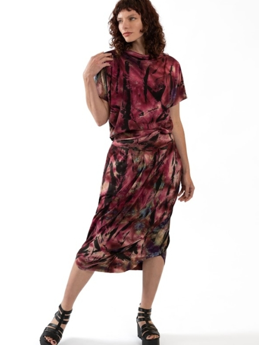 Tie-Dye Midi Skirt in Burgundy Pink